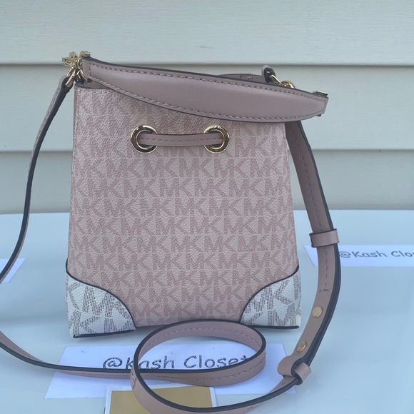 MK Mercer Gallery XS Convertible bucket Xbody Handbag - Picture 4 of 11